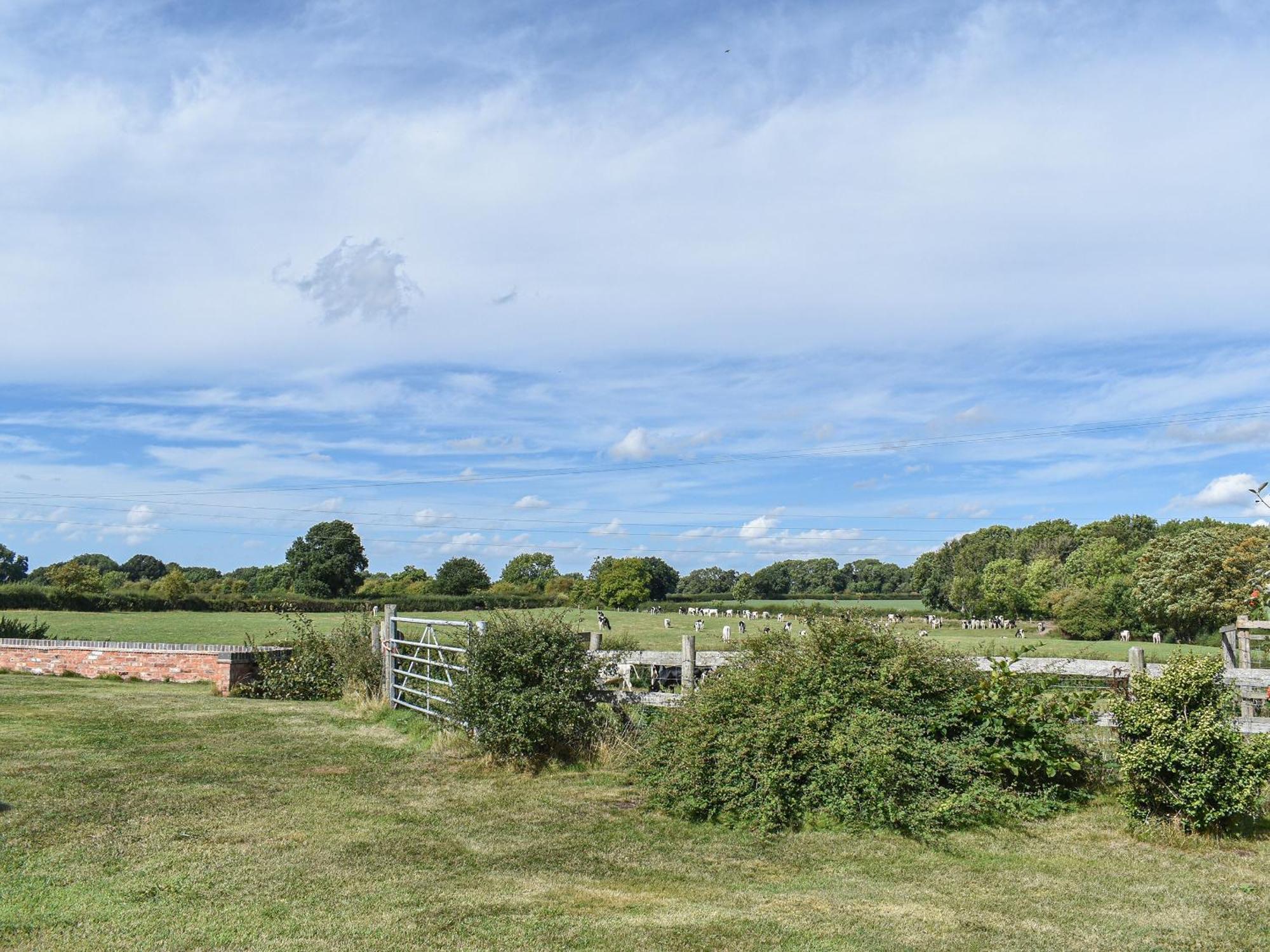 Villa The Dairy At Brook House Farm-Uk40631 Church Minshull Esterno foto